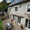 Charming Cottage in Chateau les Roches gardens