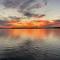 Luxe Lakehouse with Sunset Views on Lake Palestine! - Flint