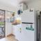 Gretel Beach House, 5 Gretel Cl - perfect dog friendly house with air con and WiFi