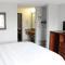 Greenlight Inn & Suites St James