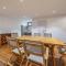 One Bay Residence Unit 15 - Penthouse with private roof top, jacuzzi and sea view