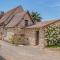 3 Bedroom Lovely Home In St, Priest La Fougeres - La Coquille