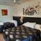 Flying Spur Motel