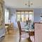 Delightful apartment in prime location near Hampstead Heath by UnderTheDoormat - 伦敦