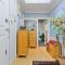 Delightful apartment in prime location near Hampstead Heath by UnderTheDoormat - 伦敦
