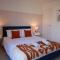 Sheffield 3-bedroom house with free street parking