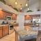 Hot Tub and Fire Pit Mtn-View Mesa Home! - ميسا