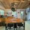 Leland’s Lakehouse