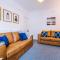 Spacious 3-Bed house in Stoke by 53 Degrees Property, Ideal for Long Stays, FREE Parking - Sleeps 6