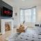Central House with Free Parking, Pool Table, Garden, Super-Fast Wifi and Smart TVs by Yoko Property - Northampton