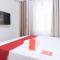 RedDoorz Plus @ Cuarto Verde Staycation