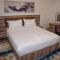 Old Town Hotel By Alley Escape