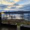 Great house with amazing location!!Sea & mountain view! - Kvaløya