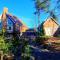 Amazing 3-bedroom entire Chalet-Sauna+lakeview+Spa+BBQ(Best place to relax)