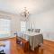 2 Story Home With Sunroom & Cozy Deck Close To KSU