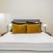 WHome Luxury Stay in Prime Location w/ AC, Lift & Private Patio