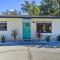 Central Gulfport Home Less Than 1 Mi to the Beach! - سانت بطرسبرغ