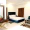 Royalton Inn Hotel - Gulberg