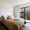 Modern Raglan Hideaway
