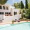 Luxurious Ibiza Villa Casa Pacifica 6 Bedrooms Large Outdoor Dining Area BBQ San Rafael - Santa Eularia des Riu