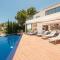 Elegant Ibiza Villa Exclusive Area Of Cap Martinet Casa Athalia Cinema Room Gym 6 Bedrooms Ibiza Town - Ibiza città