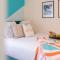 5 bed 5 bath house, free parking, patio garden - Esho Stays