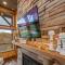 The Overlook - 21 Cabin - Gorgeous Unobstructed Views - Fire Pit Table - GameRm - HotTub - Xbox - Lots of Bears