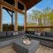 The Overlook - 21 Cabin - Gorgeous Unobstructed Views - Fire Pit Table - GameRm - HotTub - Xbox - Lots of Bears
