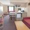 Red Lion Inn & Suites Elk Grove Village