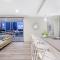Circle on Cavill Surfers Paradise- 3 Bedroom SPA Apartment