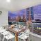 Circle on Cavill Surfers Paradise- 3 Bedroom SPA Apartment