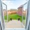 Pass the Keys Modern 3-Bed Home with Garden & Free Parking - Nottingham