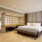 Dubai Marine Beach Resort & Spa