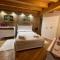 WILDHOMES Wild Wolf Lodge