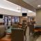 Howard Johnson by Wyndham Billings - Billings