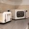 Elegant Central Exeter Apartment 5 min walk quay - Sleeps 4