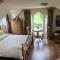 Lake view Romantic retreat - Aberystwyth