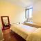 Traditional town house central Spoleto - car unnecessary - wifi - sleeps 10