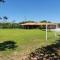 Casa con Piscina, Quincho, Cancha de Futbol/Volley