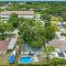 Cozy & Fully Renovated FREE Heated Pool Home! - Ларго Cozy & Fully Renovated FREE Heated Pool Home! - Ларго