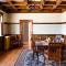 Maple House Large Vacation Home, Sleeps 7 Pet Friendly Great Location