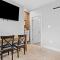 Stylish 4 Bedroom Loft Home, North Shore, City Skyline View Close to NHL, NFL