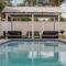 Immaculate & Cozy Entire Heated Pool House - تامبا