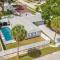 Immaculate & Cozy Entire Heated Pool House - تامبا