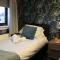 PREMIER - Fleming Apartment