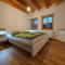 400qm bayerische VILLA 2500qm uneinsehbarer Garten in beliebter Urlaubsregion