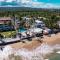 Oceanfront Kite Beach Studio with Pool and fast WiFi