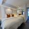 Lakefront Gem, Absolute Waterfront