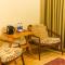 Walnut Heights By Roomy, Kalam