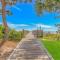 Ocean Reef Resort - Direct Oceanfront Studio - Nicely Updated! Perfect for 2-4 guests! Unit 401
